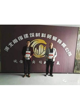 �h������