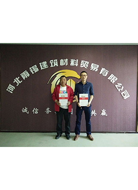 �м�����